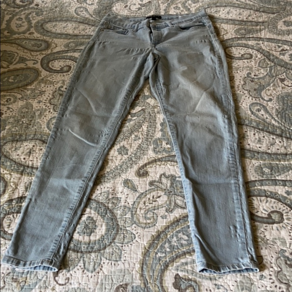 Banana Republic women’s skinny jeans - Picture 4 of 7